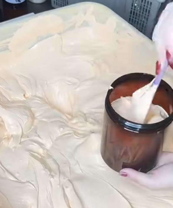 Zafrani Glow Cream